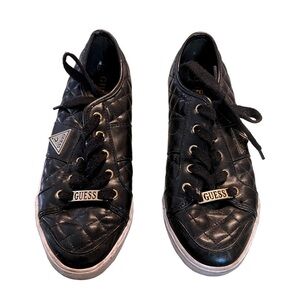 Guess - Women fashion sneaker size 7